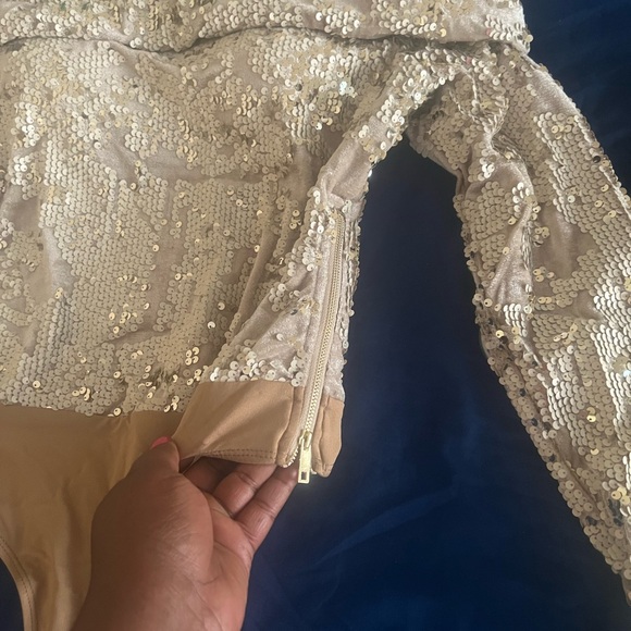 JLUXLABEL Gold Sequin Velvet Skirt Set - Picture 7 of 16